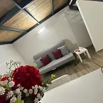 Aurora House * Νάπολη