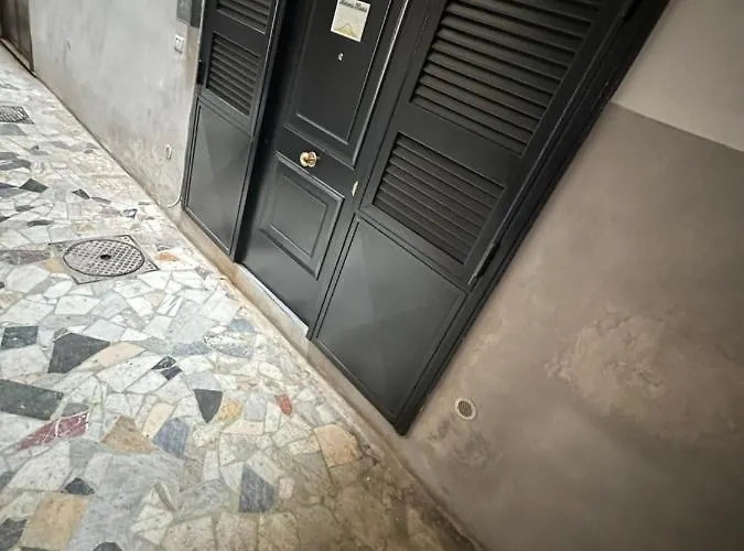 아파트 Aurora House