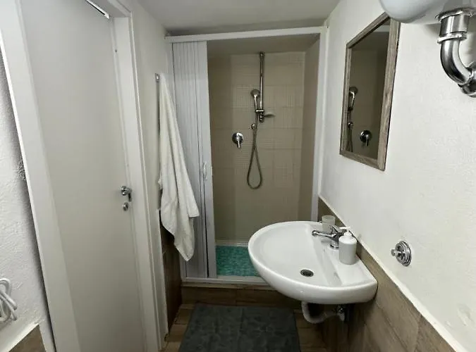 Aurora House 아파트 *