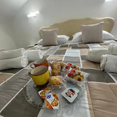 Aurora House * ナポリ