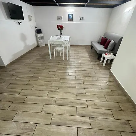 Aurora House Neapol