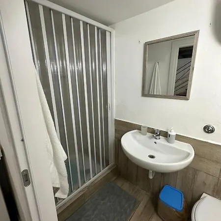 Aurora House Apartmán *