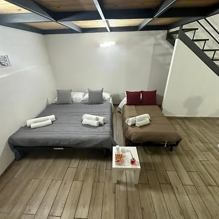 Aurora House Neapol
