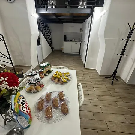 Aurora House Apartmán *
