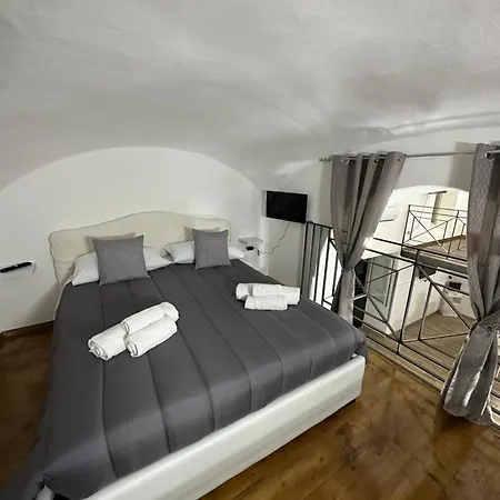 Aurora House Apartmán *