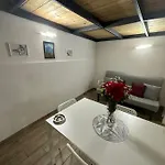 شقة Aurora House