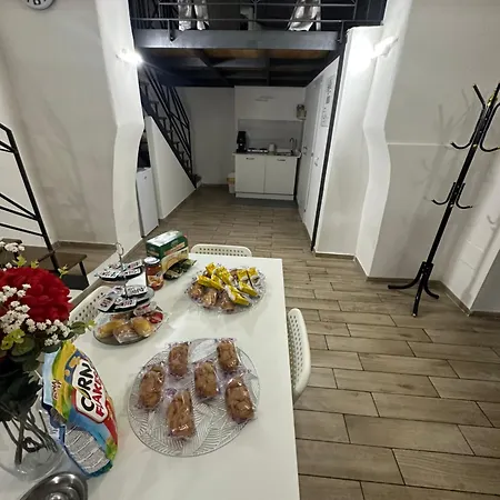 Aurora House Apartmán *