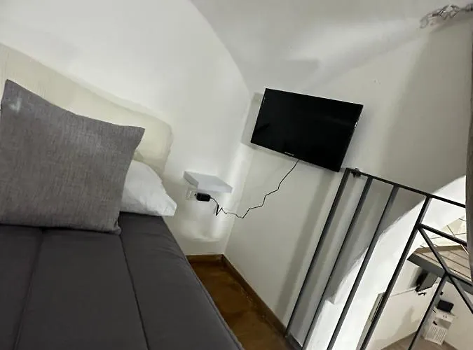 Aurora House * נאפולי
