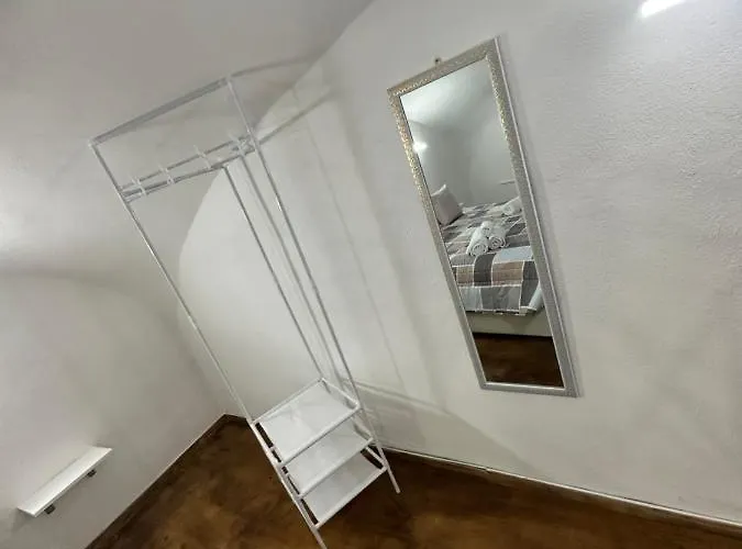 Aurora House דירה